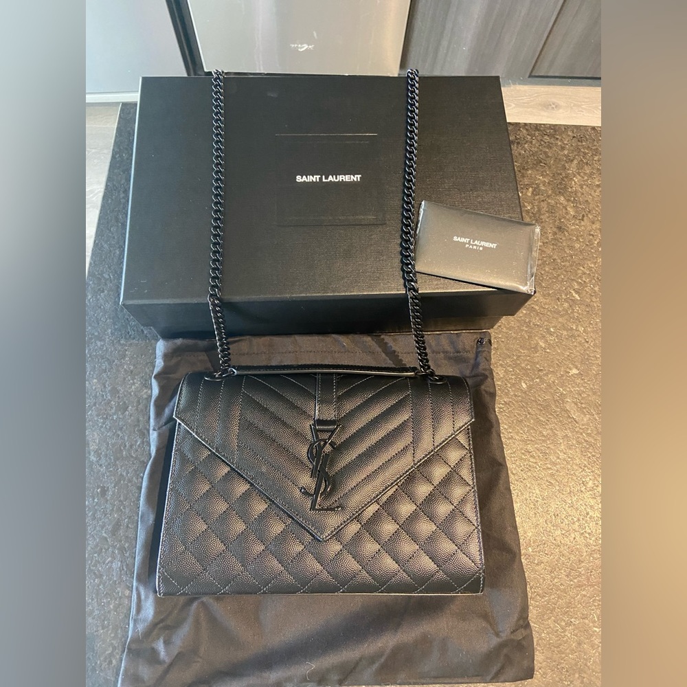 Saint Laurent Medium Envelope Bag in  Quilted Grain De Poudre Leather